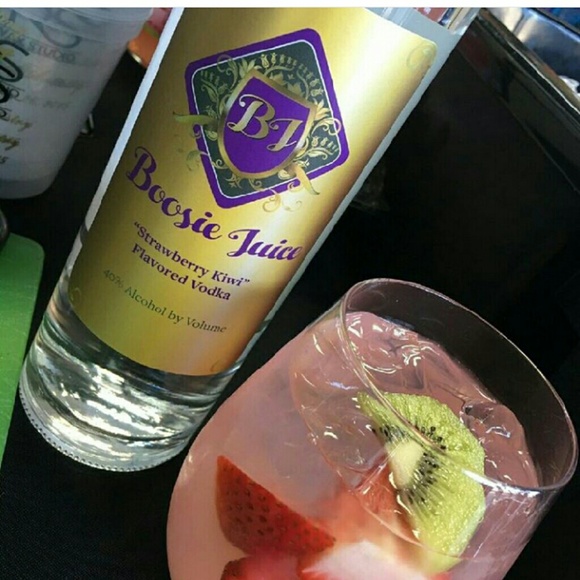 Meet your Posher, Nushell - Picture 1 of 1