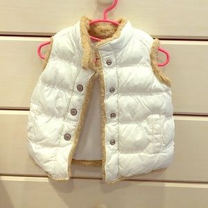 Puffer vest & 2 long sleeved shirts