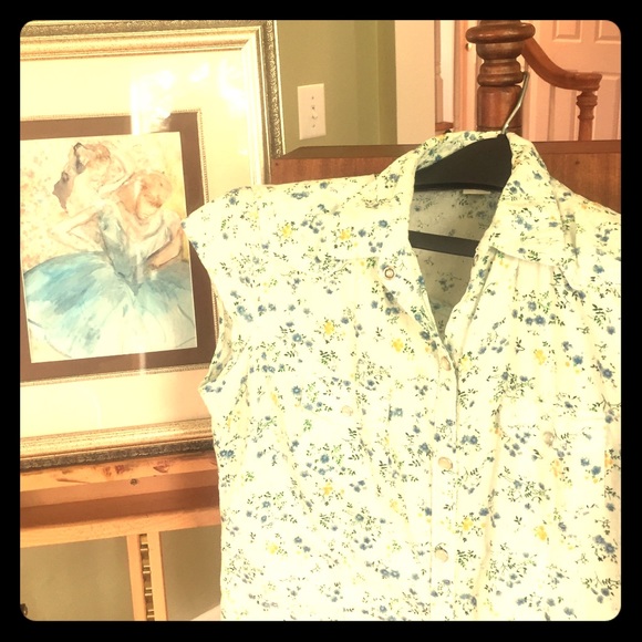 Sweet cotton short sleeved blouse