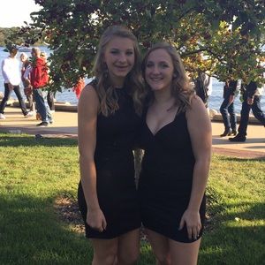 Meet your Posher, Dana