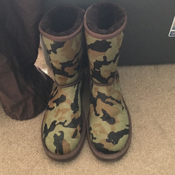 Army ugg boots