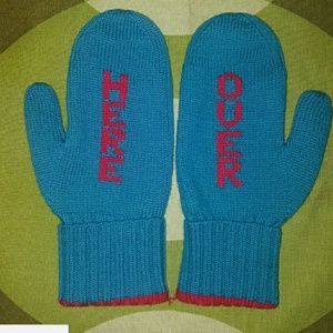 Kate SPADE Over Here Mittens **FINAL PRICE**