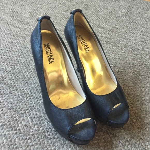 Moving And Trying To Minimize My Shoe Collection! - image 1