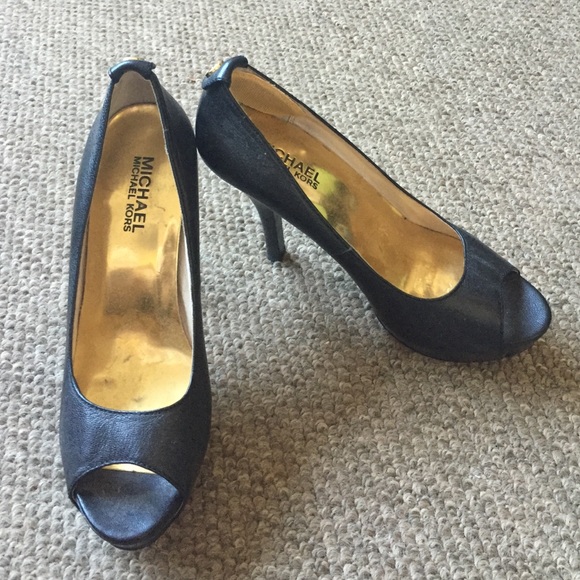 Moving And Trying To Minimize My Shoe Collection! - image 3