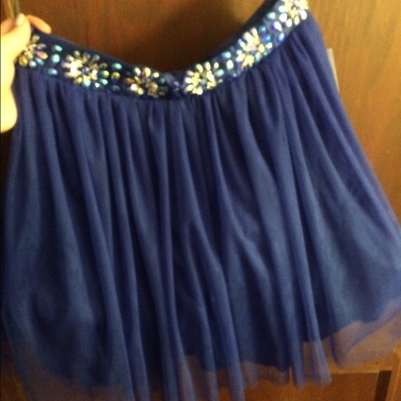 Homecoming dress - Picture 3 of 3