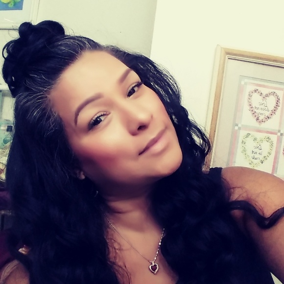 Meet your Posher, Mariah - Picture 5 of 5