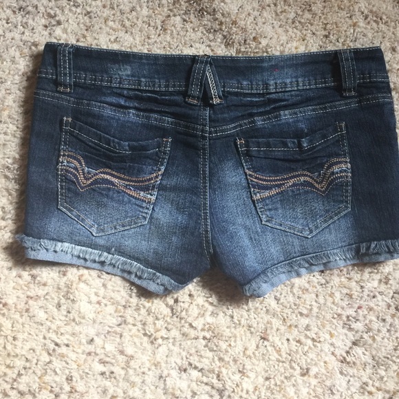 Jean shorts - Picture 2 of 3