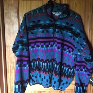 Columbia women's vintage fleece pullover.