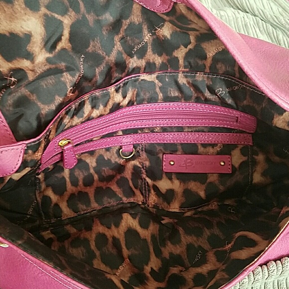 B Makowsky Handbag - Picture 2 of 2