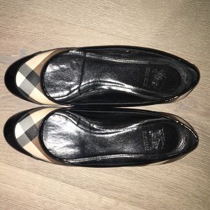 Burberry flats