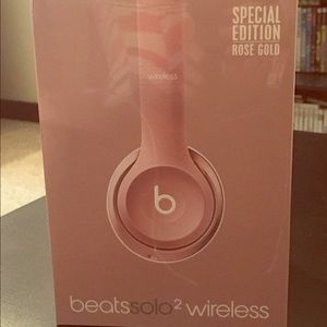 Beats Solo2 Wireless Headphones! Limited edition