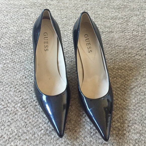 Moving and trying to minimize shoe collection! - Picture 1 of 3