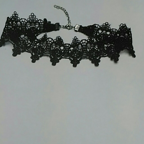 🆕 Black lace choker