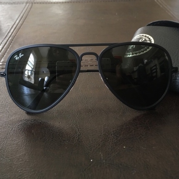 RAY BANS