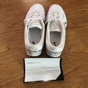Nike woman's golf shoes