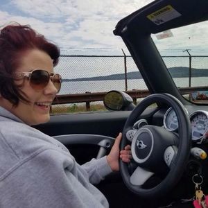 Meet your Posher, Alyssa