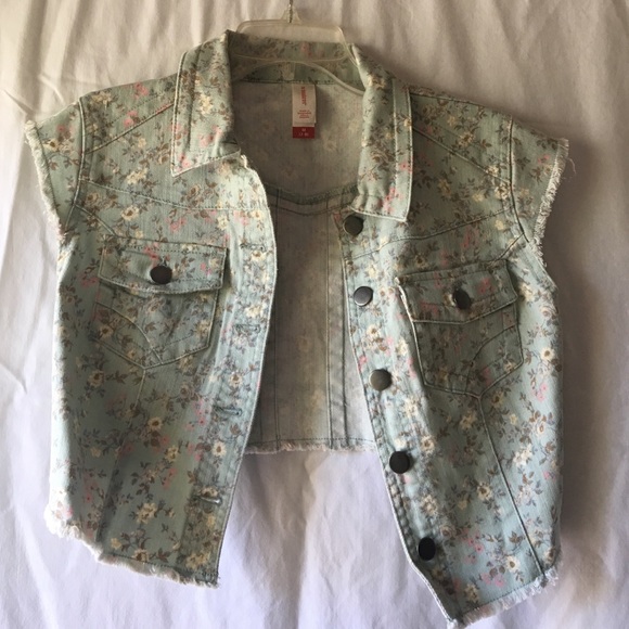 Flower vest