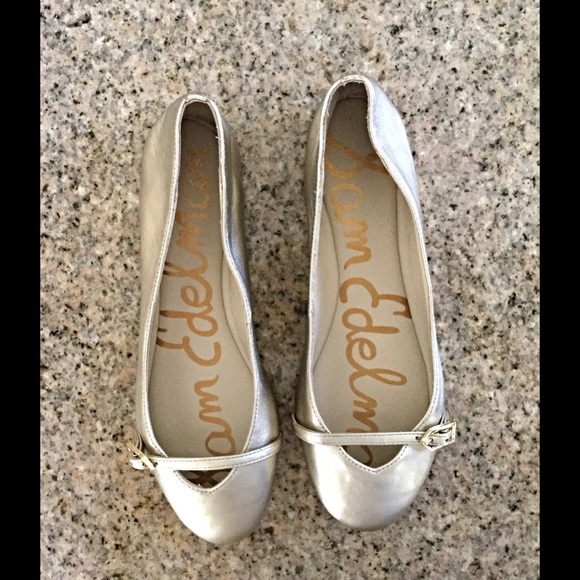 Sam E gold flats  wear with jeans or dress them up