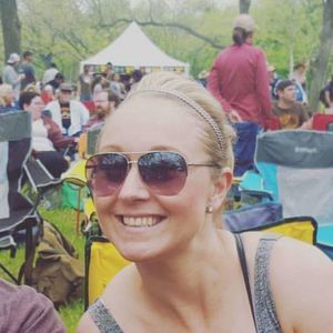 Meet your Posher, Danielle