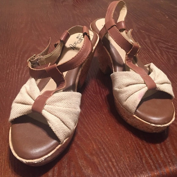 Euro soft by Sofft wedges size 6.5