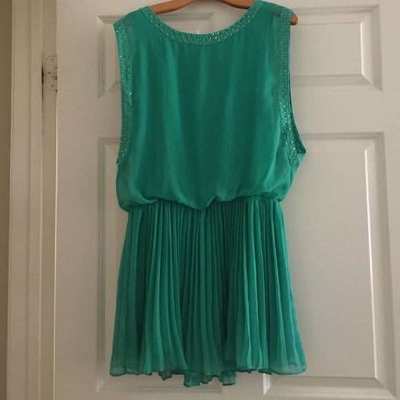 Sexy yet tasteful short flowy party dress