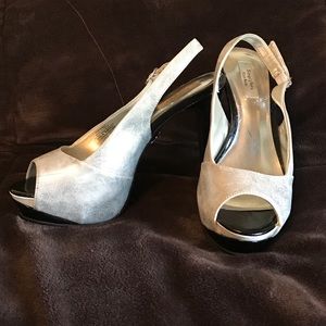Simply Vera heels