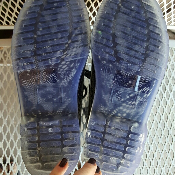 NEW FABULOUS rain boots size 10 - Picture 3 of 4