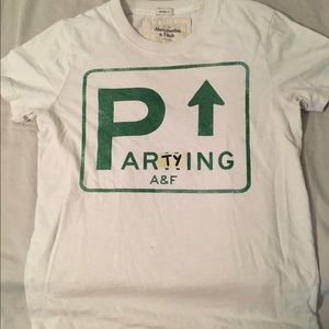 Abercrombie & Fitch "Partying" Graphic tee