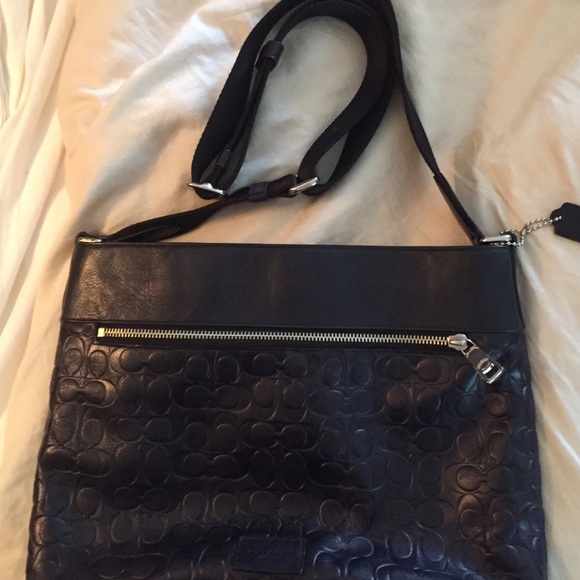 Coach messenger bag. Unisex Like NEW💥14 1/2x 11 1/2x 2 - Picture 1 of 4