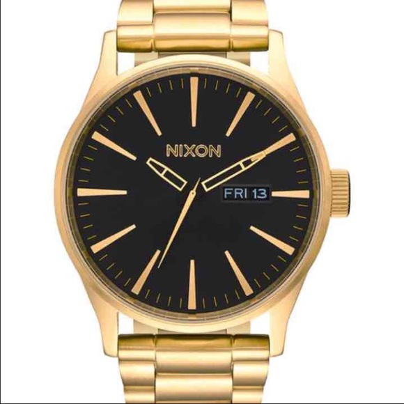Nixon Sentry Gold with Black Dial