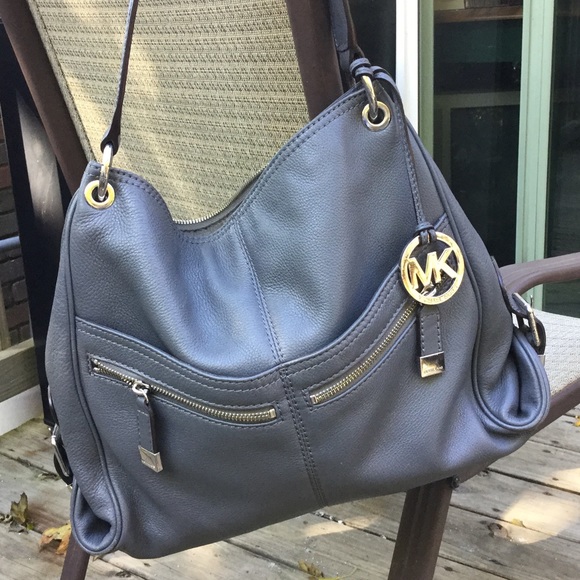 Gray leather Michael Kors shoulder bag