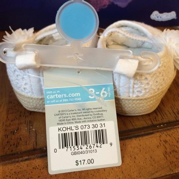 Carter's infant crib shoes - Picture 4 of 4