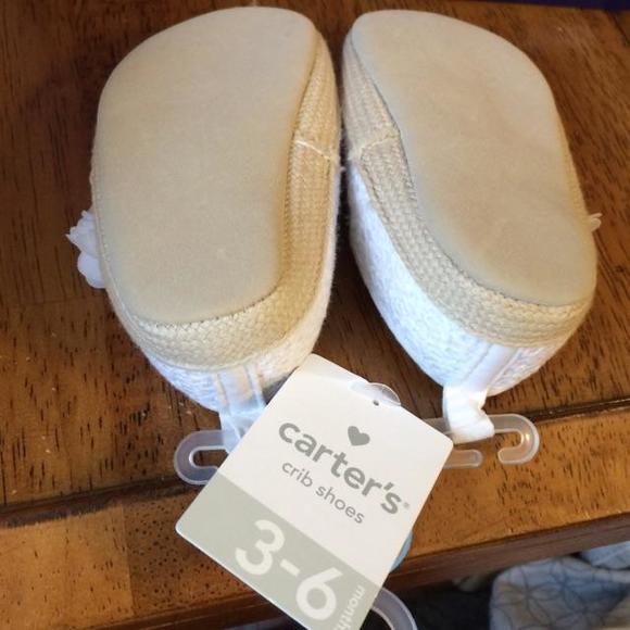 Carter's infant crib shoes - Picture 2 of 4