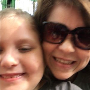 Meet your Posher, Karmen