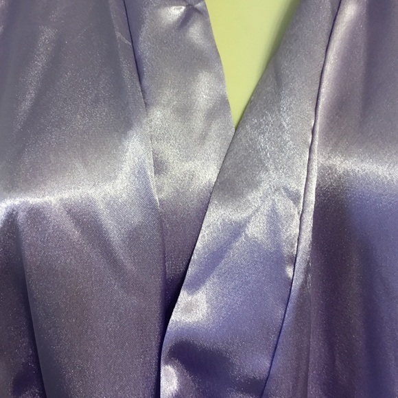 Purple silky kimonos - Picture 2 of 4