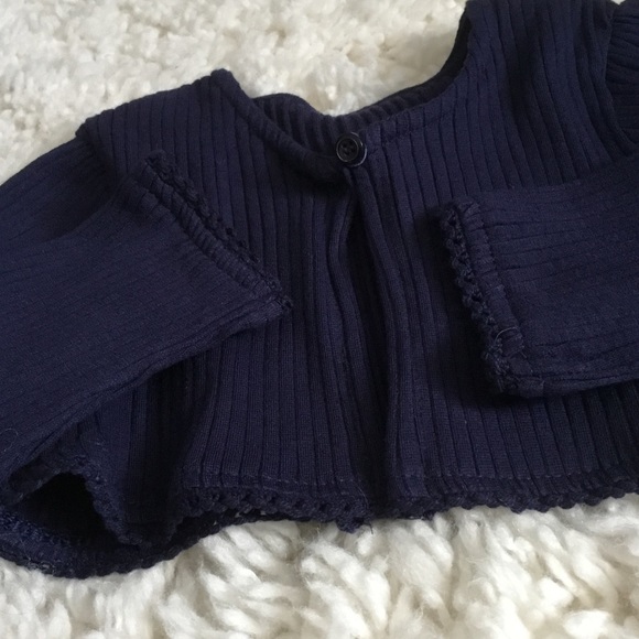 - two piece set - Picture 4 of 5