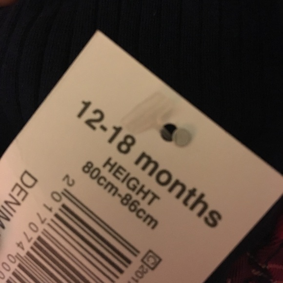 - two piece set - Picture 5 of 5