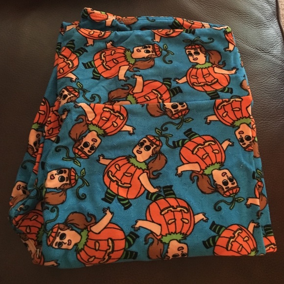 Lularoe pumpkin girl TC legging