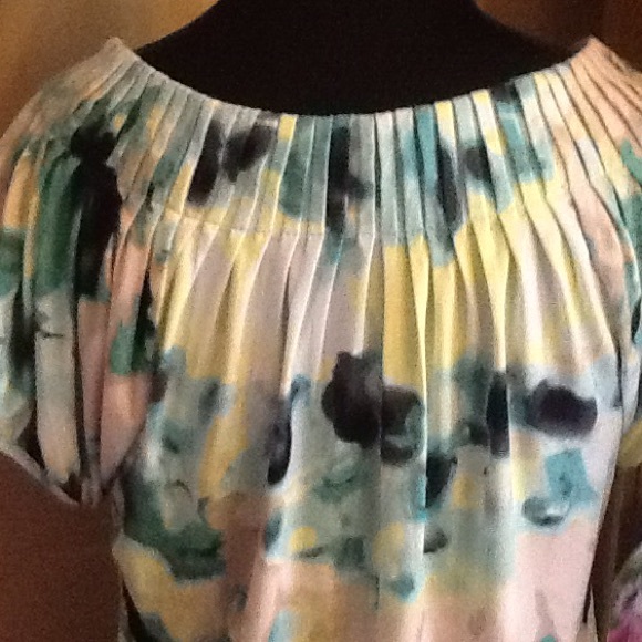 Blouse - Picture 3 of 4