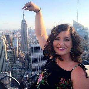 Meet your Posher, Emily