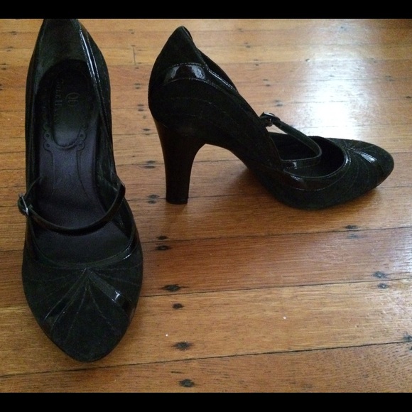 Beautiful suede and patent leather black heels - Picture 3 of 4