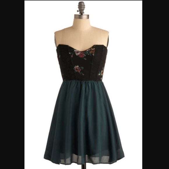 Modcloth Strapless A-line dress