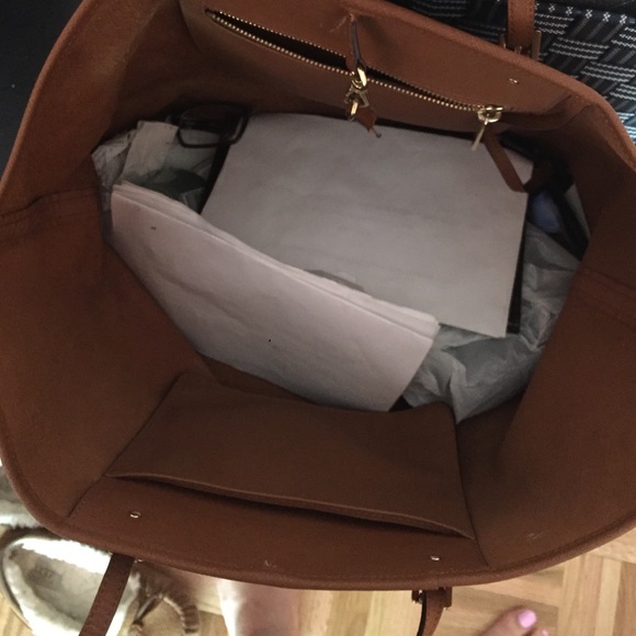 Michael Kors Large Tote - Picture 2 of 3