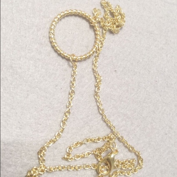 Golden circle collar bone necklace - Picture 4 of 4