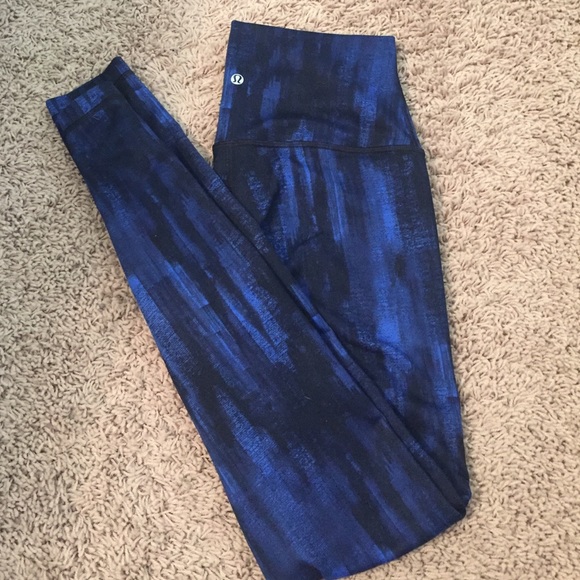 Lululemon yoga pants