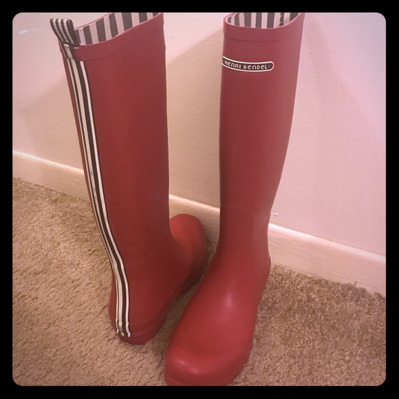 ❤️ Henri Bendel Rain Matte Rainboots ❤️