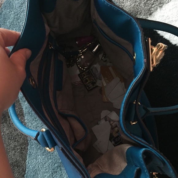 Michael Kors Large Hamilton Tote - Picture 3 of 4