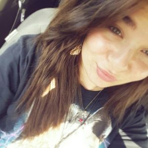 Meet your Posher, Destini