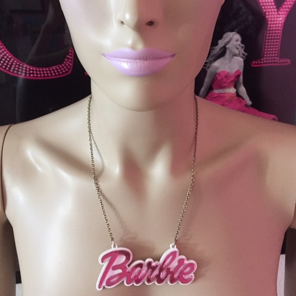 Nicki Minaj Inspired Barbie Mirrored Necklace 💁📿