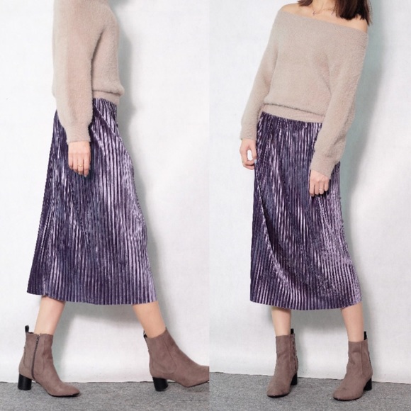 🚨Flash sale🚨Pleated velvet midi skirt💖 - Picture 4 of 4